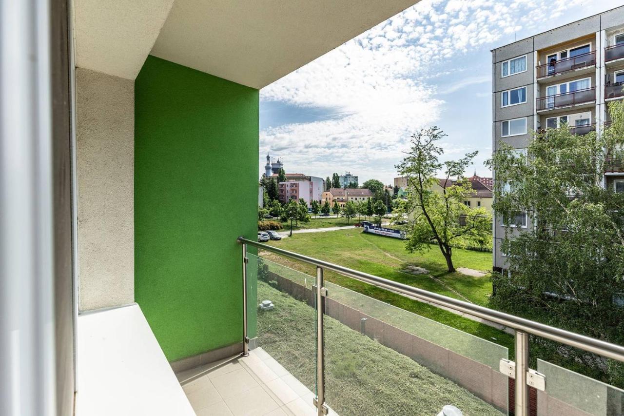 Hotel Krystal Hodonín Exterior foto